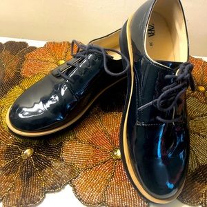 😍**Additional Photos Added** Zara big kids (Girls) Patent Leather shoes size 38